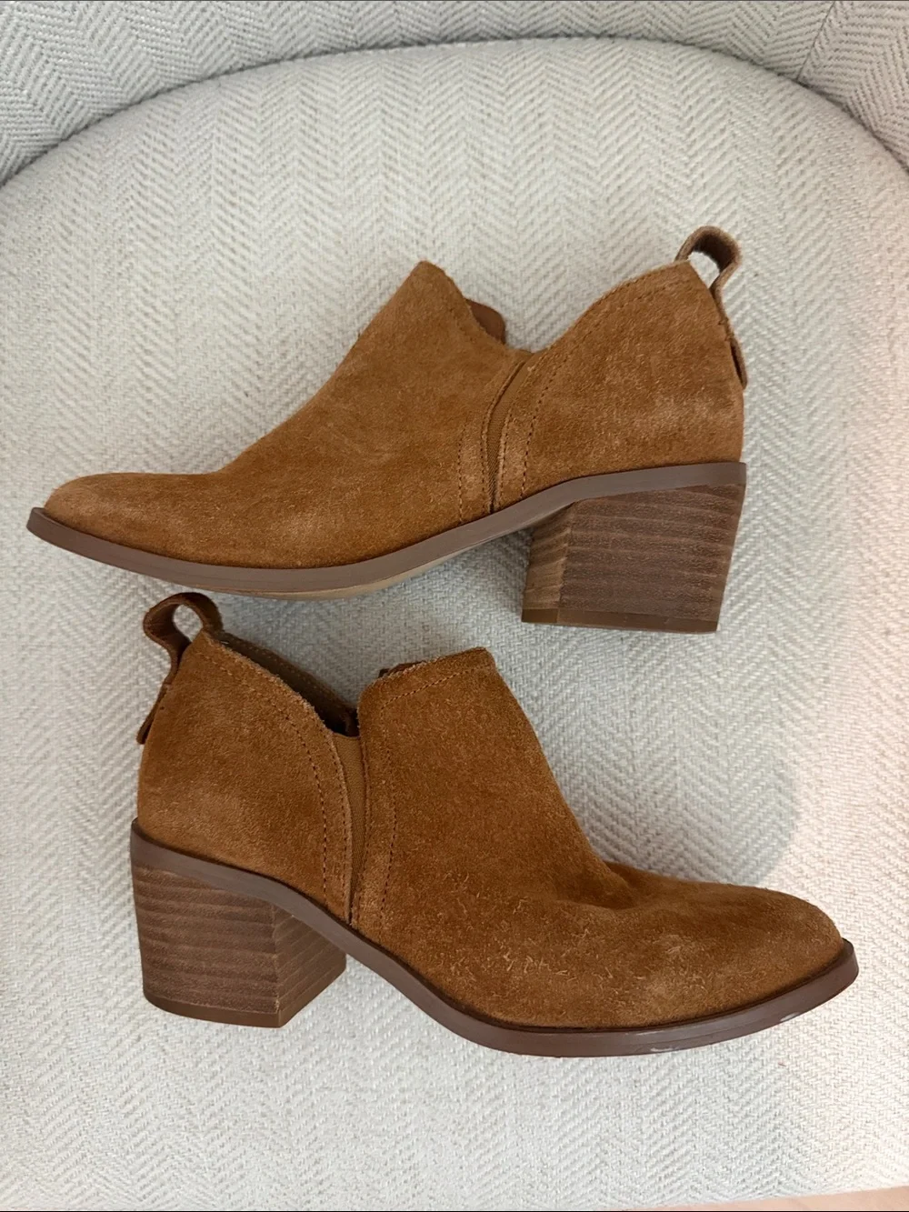 Steve Madden Rader suede booties 5.5